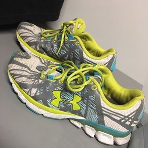womens 6.5 under armour tennis shoes